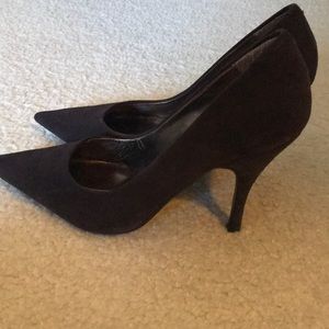 Steve Madden Brown Suede Pumps